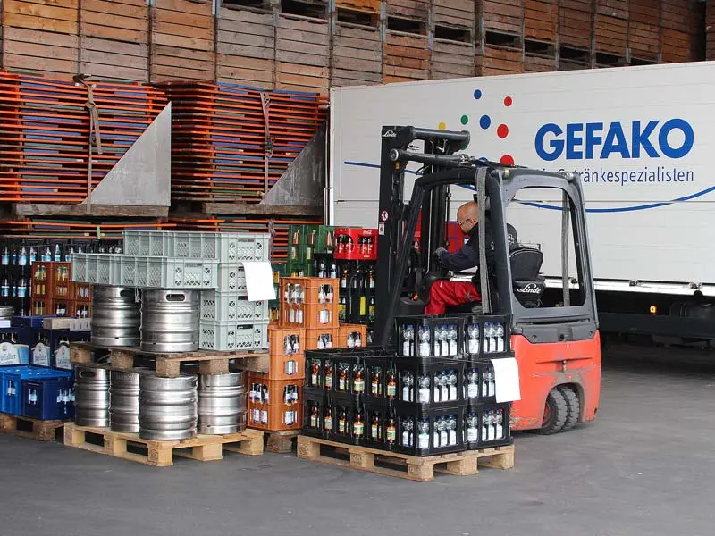 content-unsere-leistungen-festservice-bierbankgarnituren