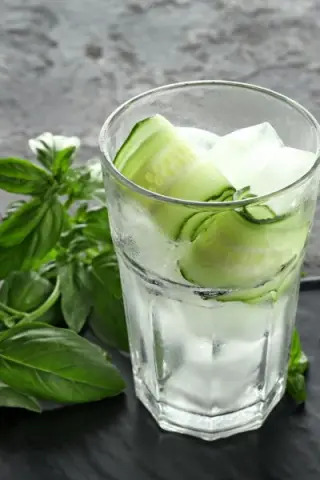 gurke-basilikum